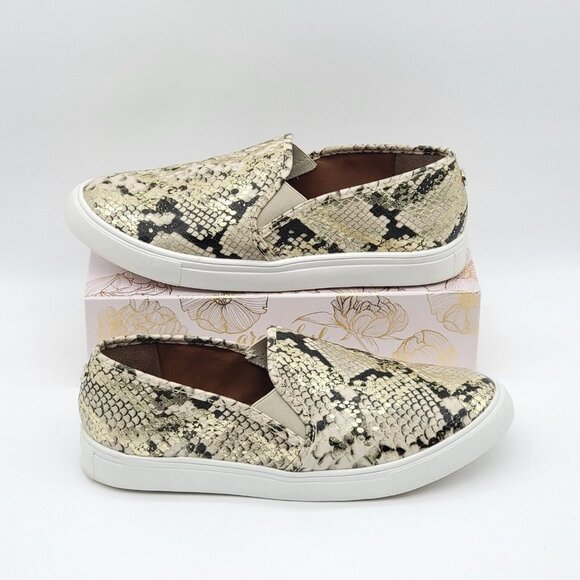 Steve Madden Safary Jungle Snakeskin Embossed Sneakers  Steve Madden Safary Jungle Snakeskin Embossed Sneakers Womens 9 Slip On Gold